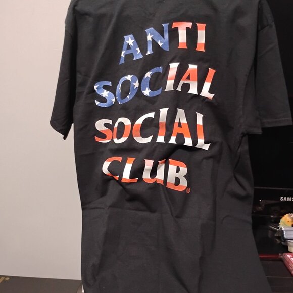 Anti social shirt - Picture 2 of 2